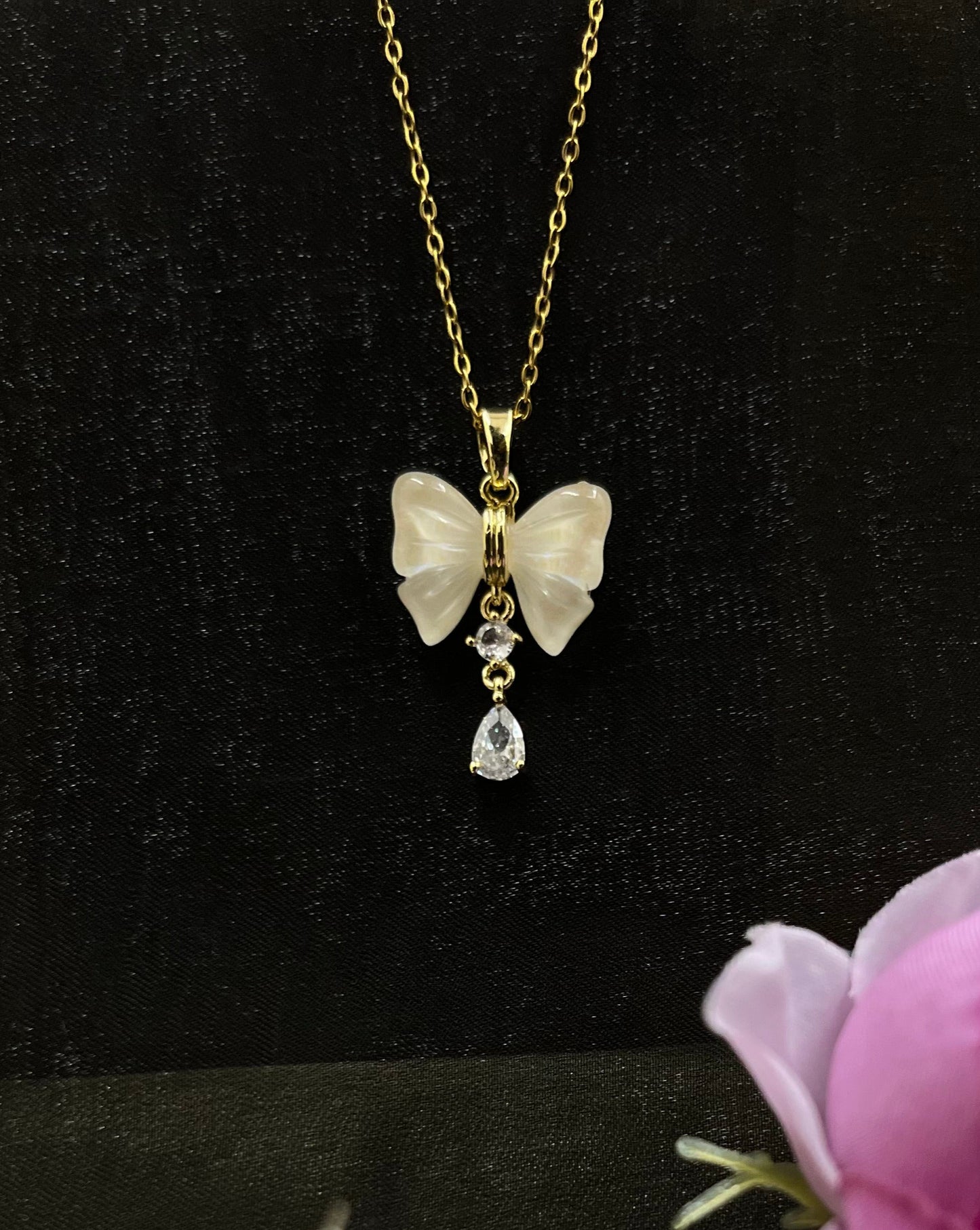 Pearl Wings Drop Necklace