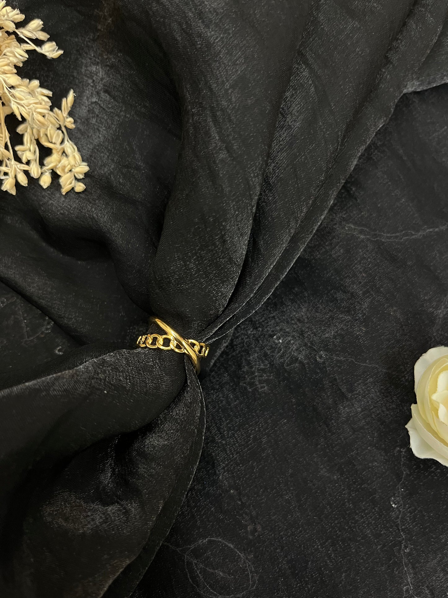 Aurelia Twist Ring