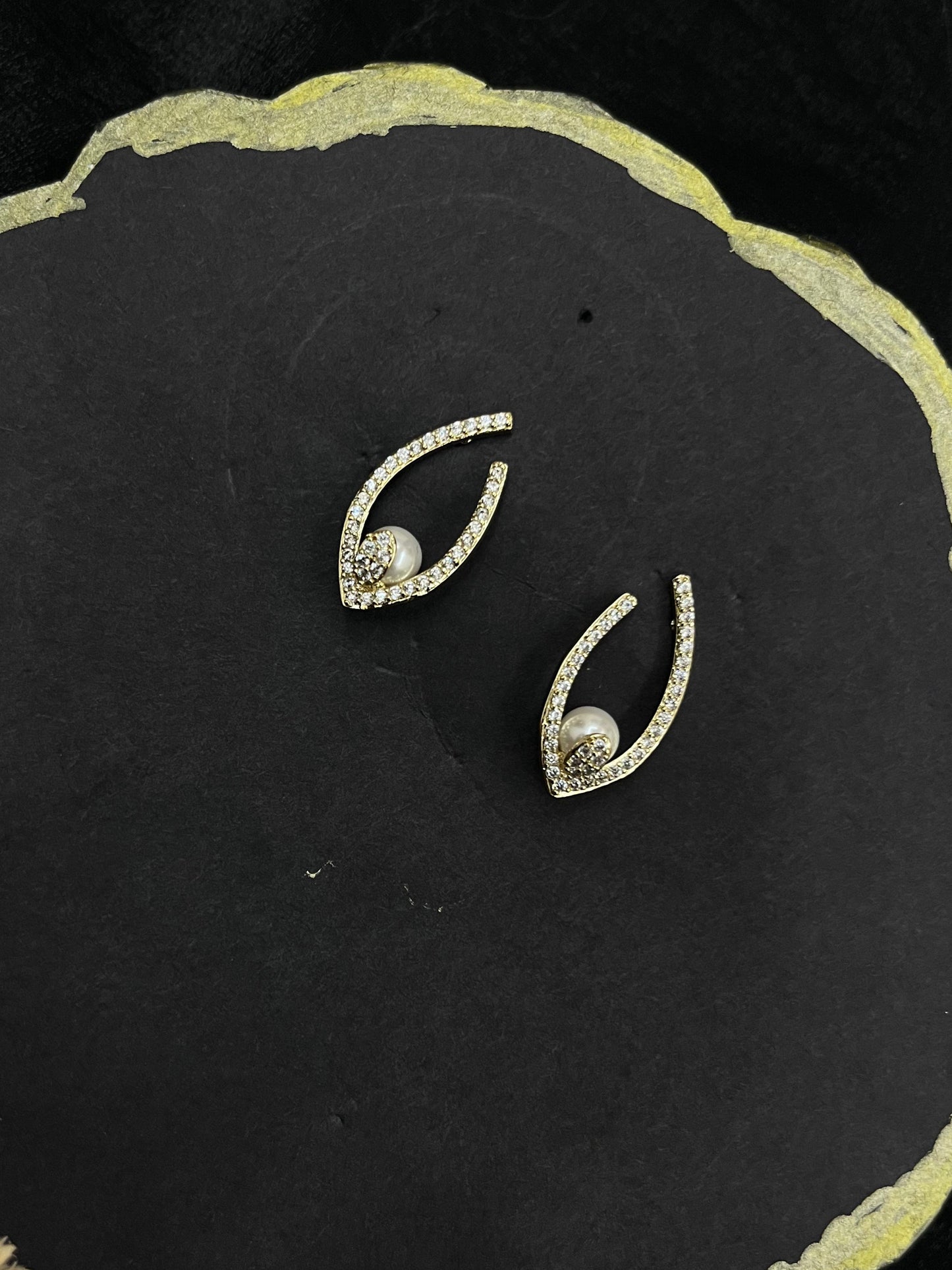 Pearl Spark Loop Earrings