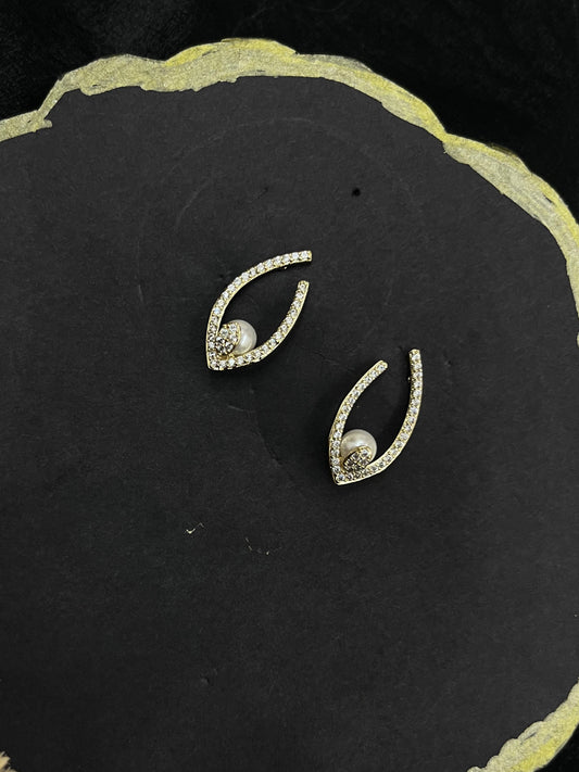 Pearl Spark Loop Earrings