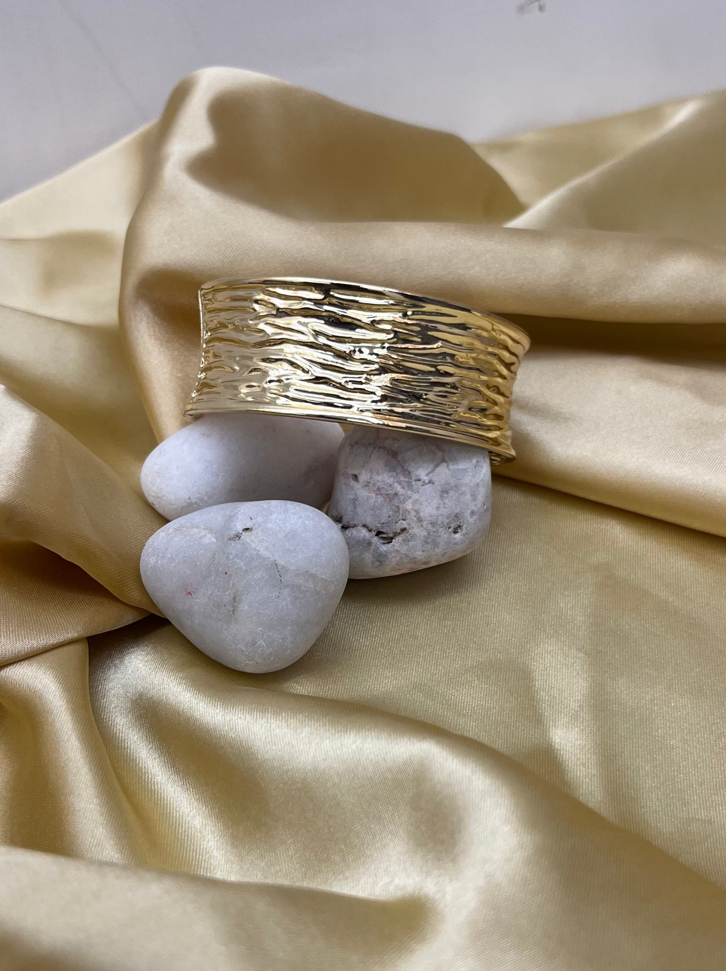 Golden Aura Bracelet