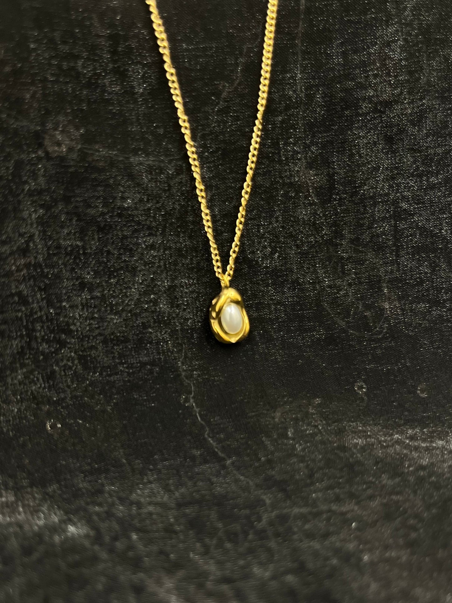 Elegant Gold Chain with Pearl Nest Pendant