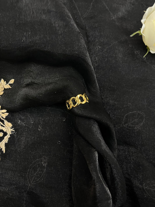 Bold Gold Chain Ring