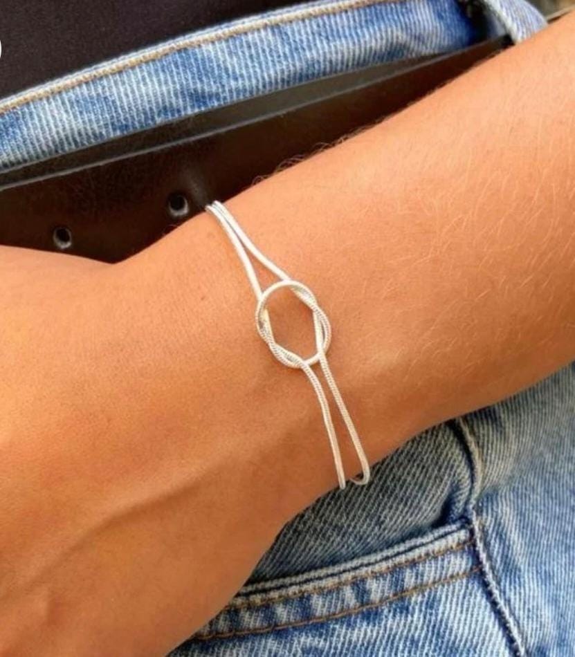 Minimalist Knot Bracelet