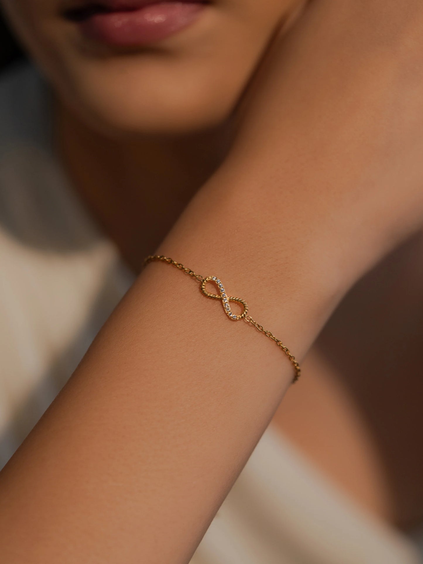 Infinity Bracelet – Timeless Elegance